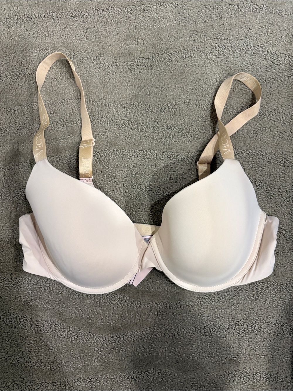 Victoria's Secret Blush Pink Smooth T-Shirt Bra size 36C